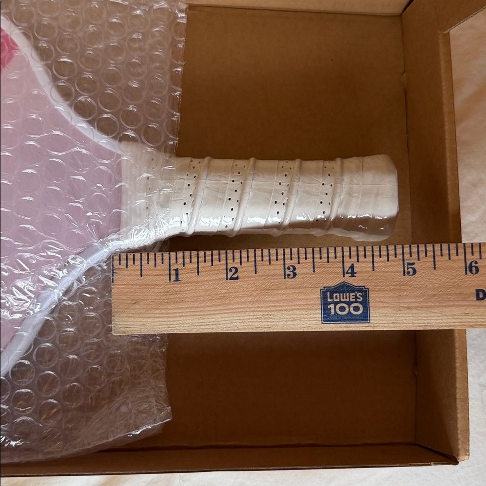 4EB Pink and White Pickleball Paddle New In Box. - Picture 5 of 5